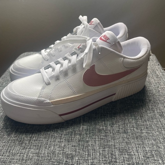 Nike White and Pink Blazer Low Sneakers - Picture 2 of 8